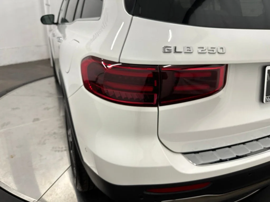 New 2026 White Mercedes-Benz GLB 250 image 11