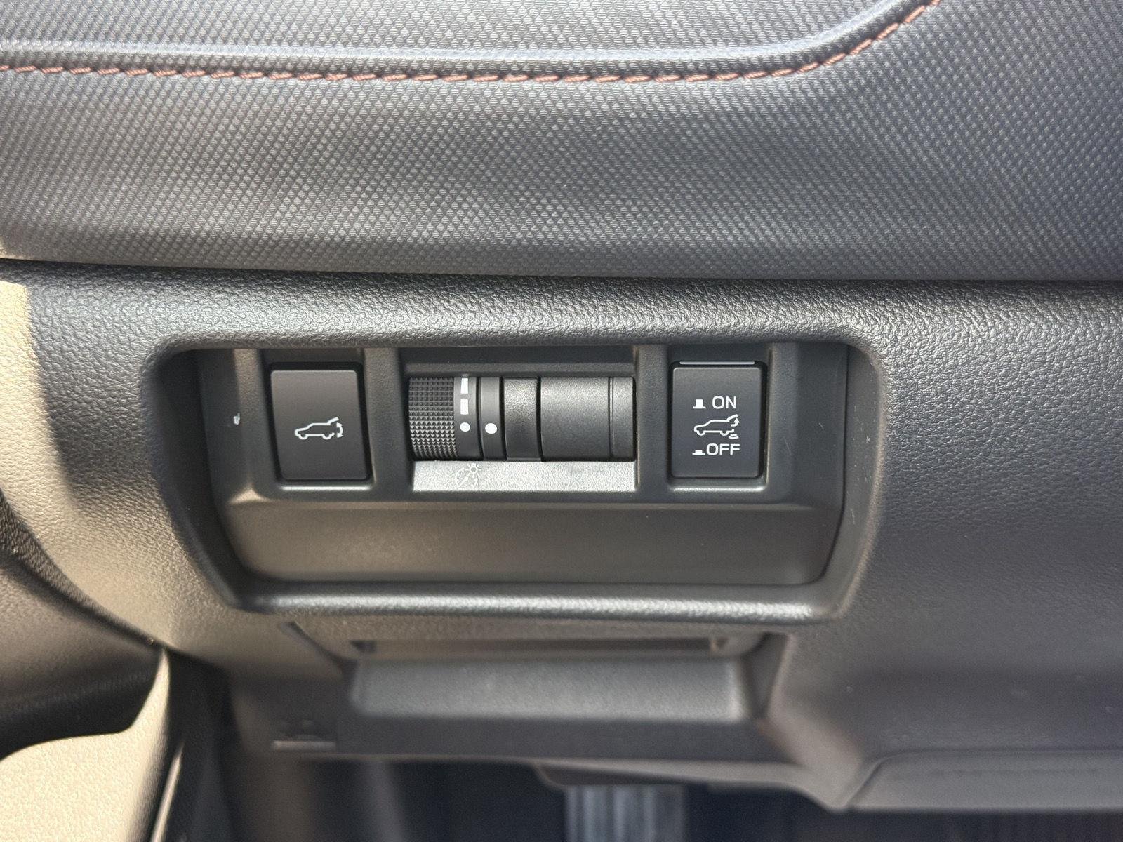 Used 2025 Autumn Green Metallic Subaru Touring image 31