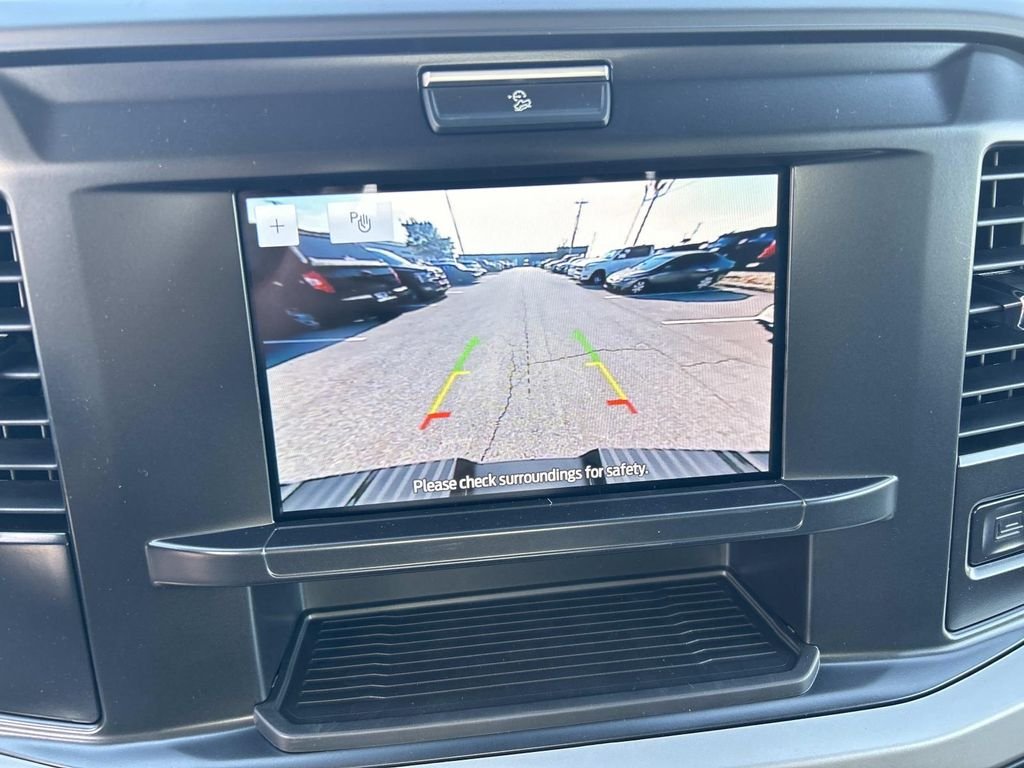 New 2027 Oxford White Ford F-250® XLT image 20
