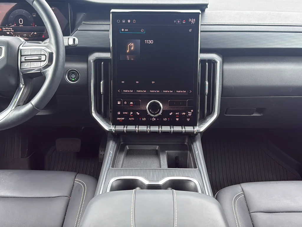Used 2024 Silver GMC Elevation image 20