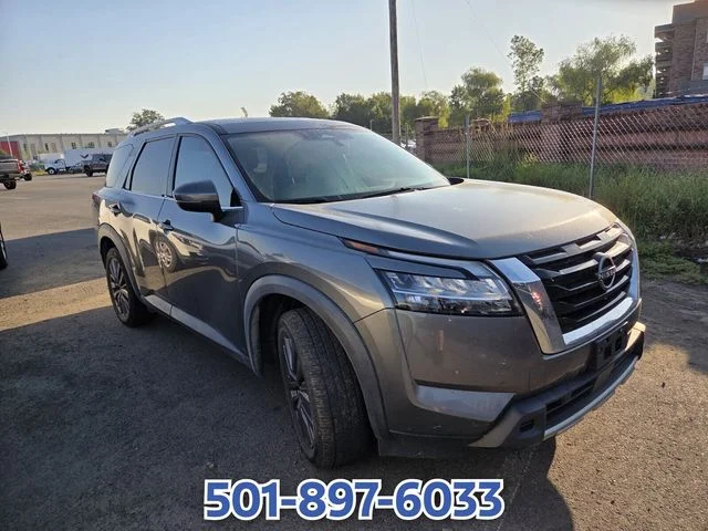 Used 2023 Gray Nissan SL image 3