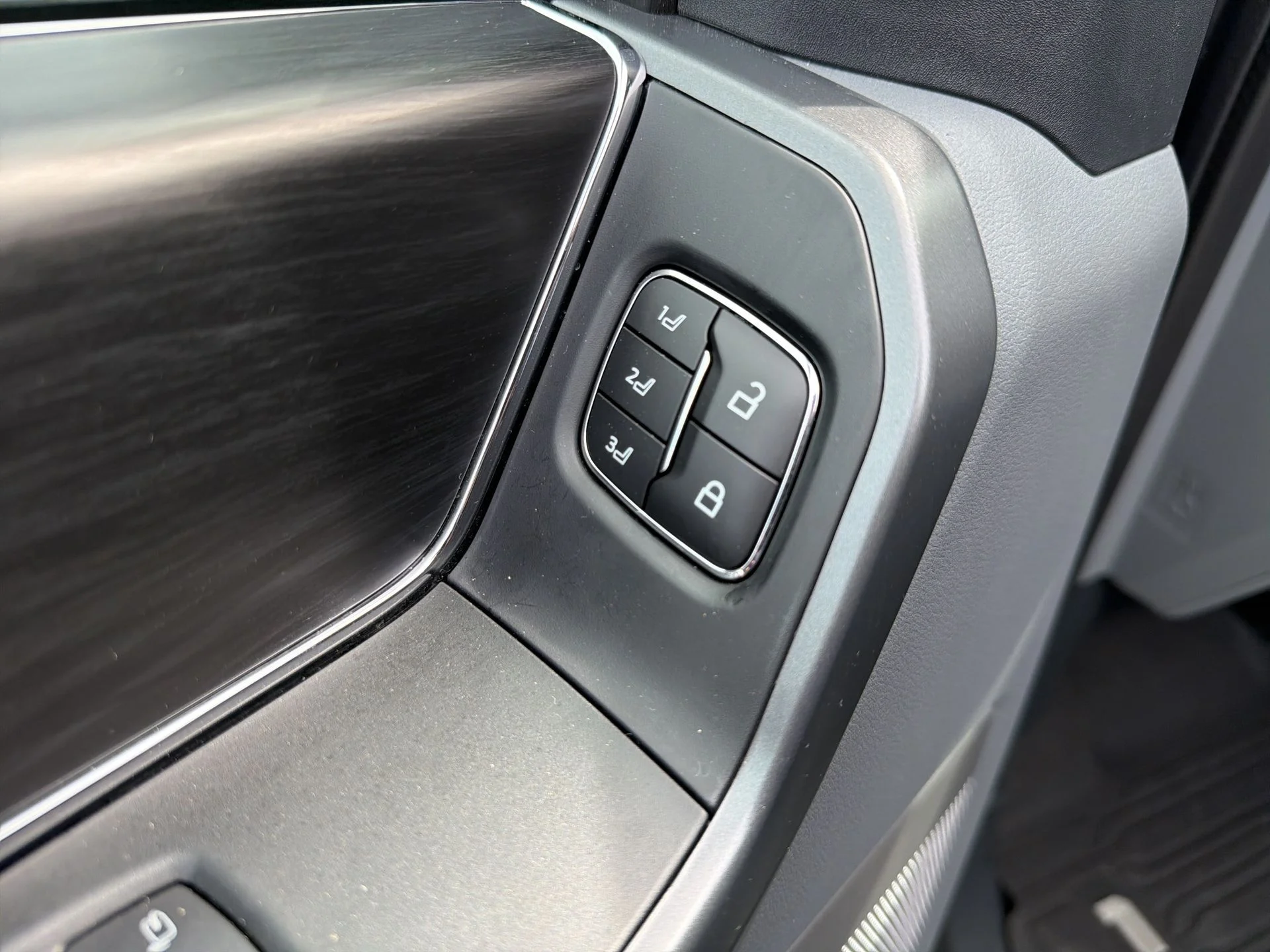Certified Used 2025 Gray Metallic Ford Lariat image 21