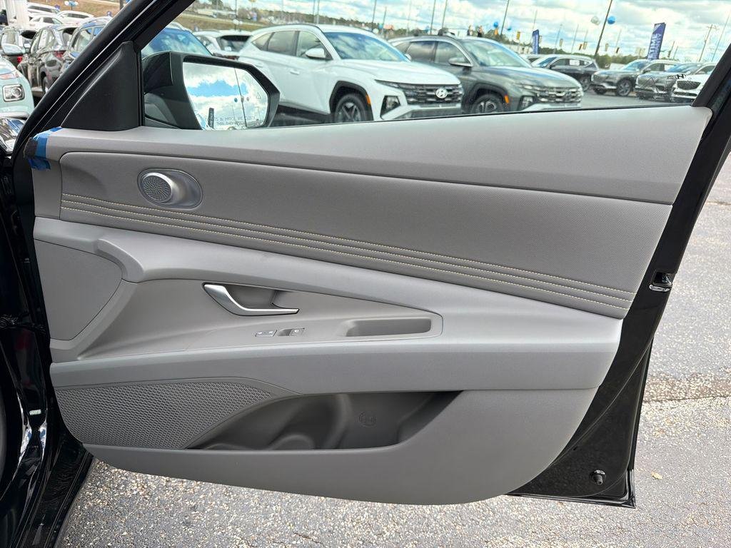 New 2026 Black Hyundai SEL Sport image 14