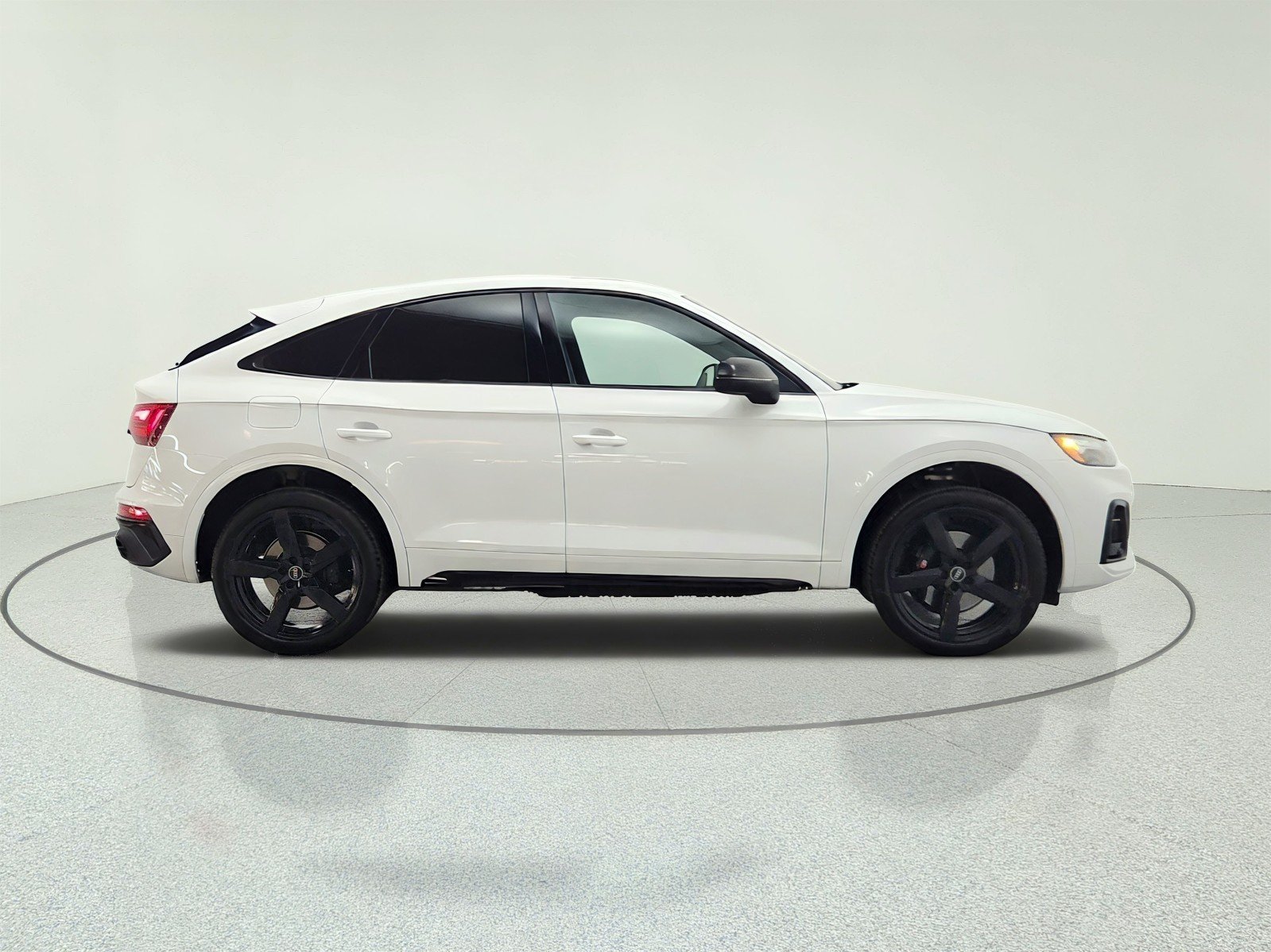 Used 2022 Glacier White Metallic Audi Premium Plus 3.0 TFSI quattro image 4