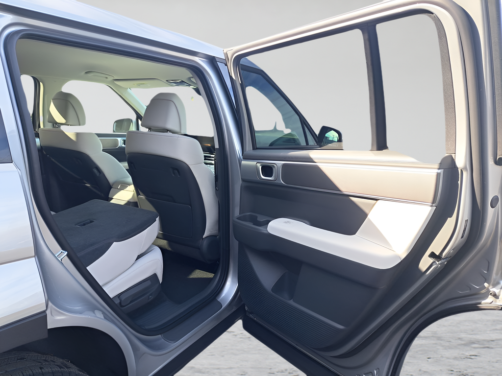 New 2026 Silver Hyundai SE image 13