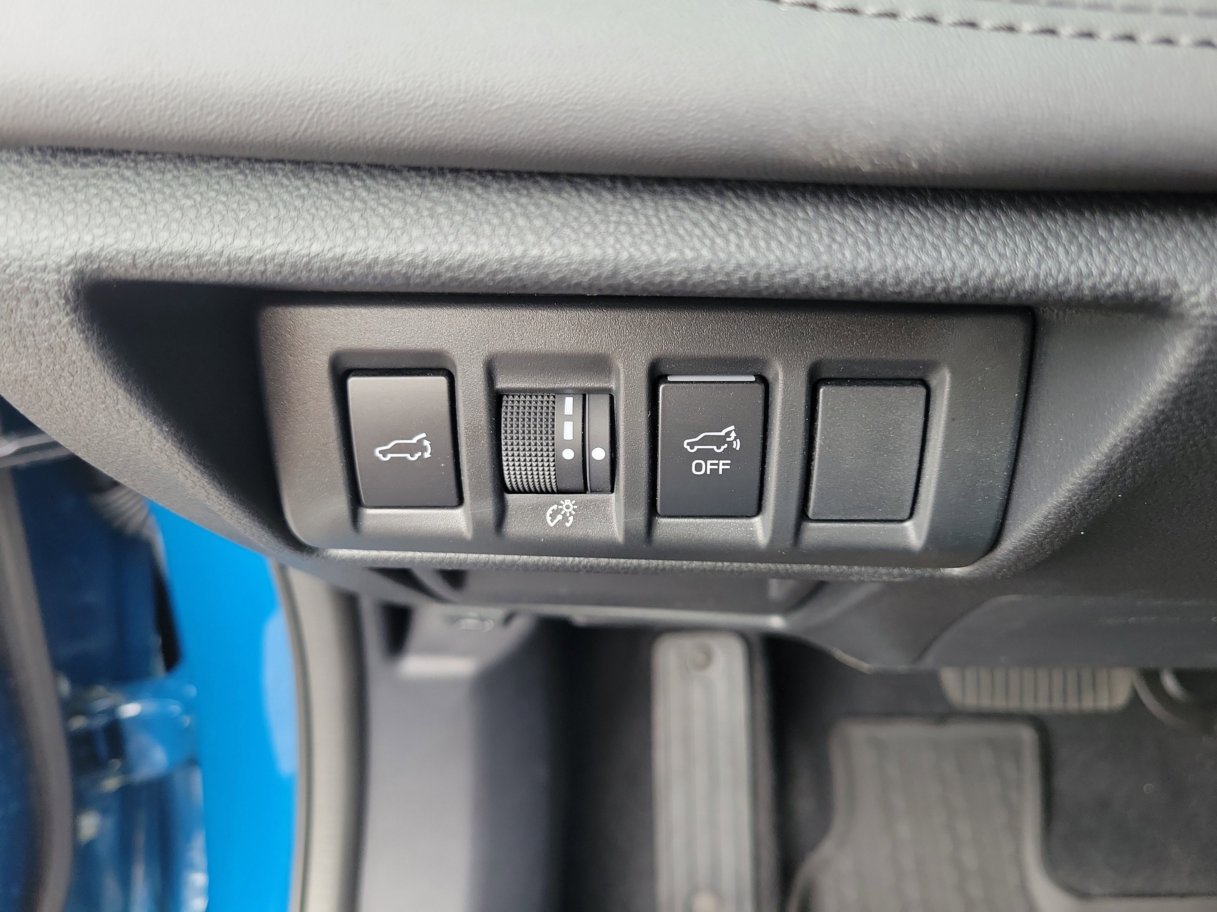 Used 2025 Geyser Blue Subaru Wilderness image 26