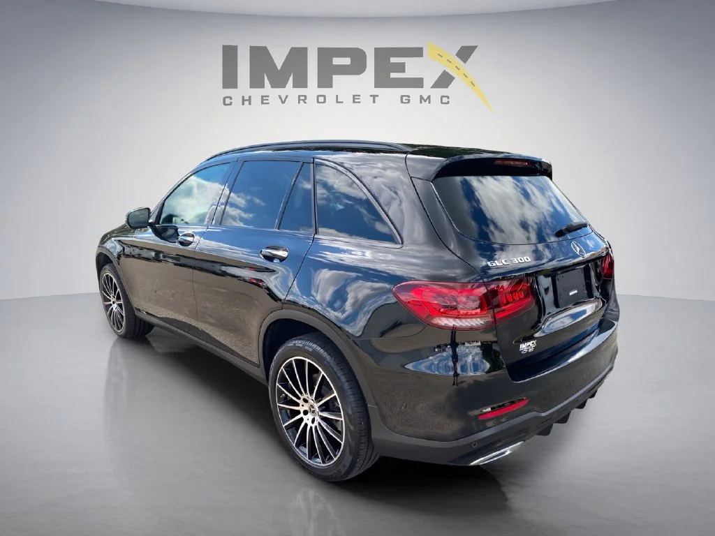 Used 2022 Black Mercedes-Benz GLC 300 image 3
