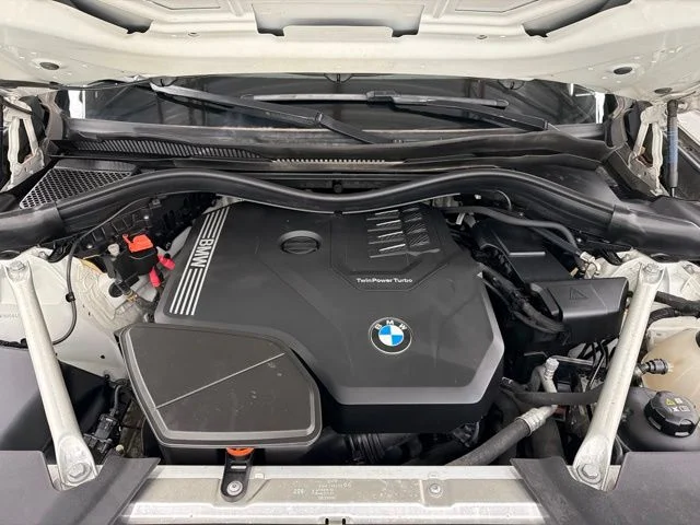 Used 2024 White BMW xDrive30i image 30