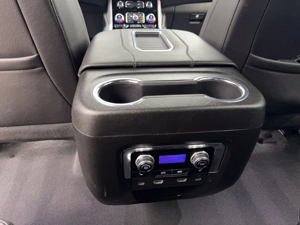 Used 2024 White GMC Denali image 81