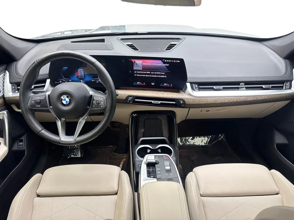 Used 2023 Green BMW xDrive28i image 52