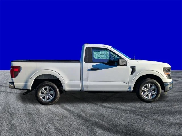 New 2026 Oxford White Ford XL image 3