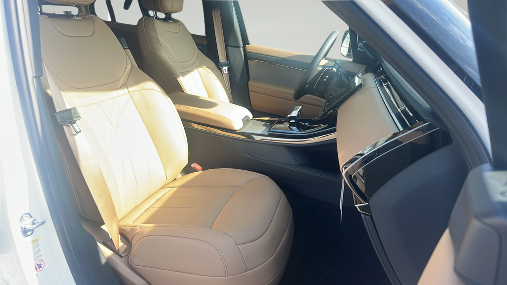 New 2026 White Land Rover SE image 21