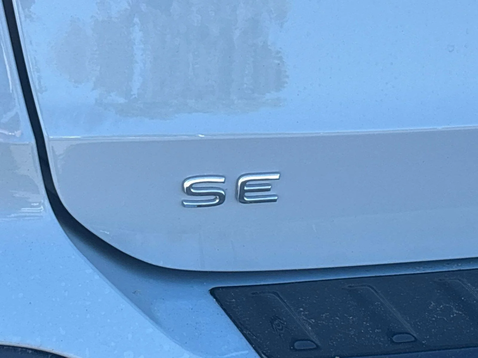 New 2027 Monument Gray Volkswagen SE image 10