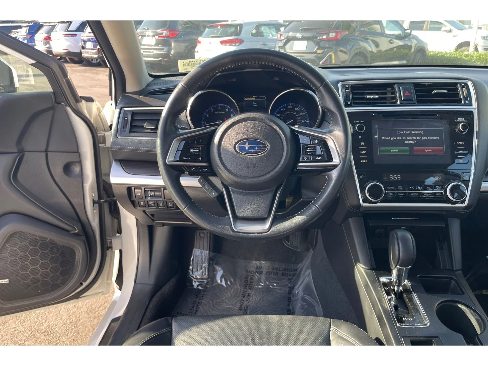 Used 2018 CRYSTAL WHITE PEA Subaru Limited image 16