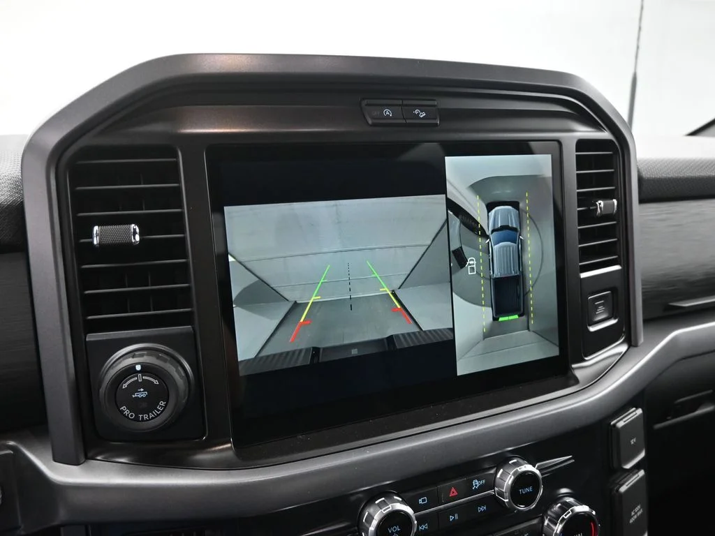 New 2026 Oxford White Ford XLT image 15