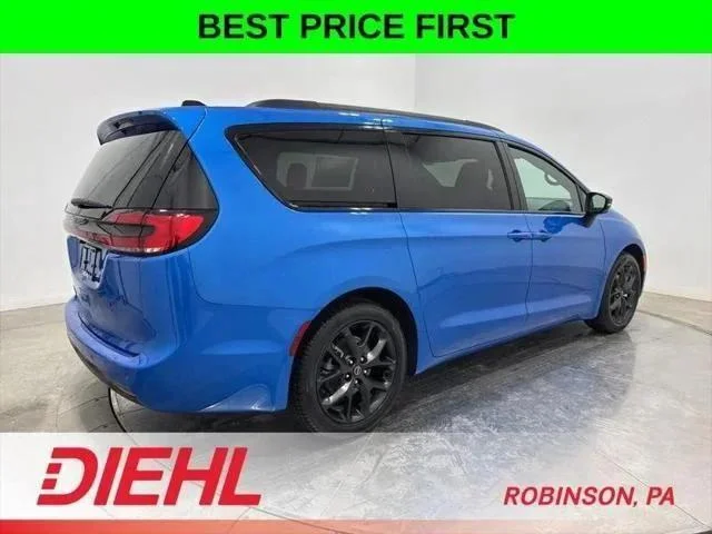 2026 Chrysler Pacifica Select - Photo 7