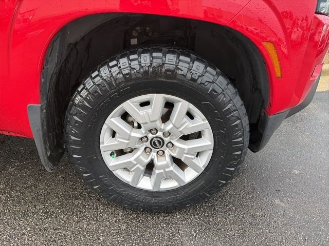 Used 2022 Red Nissan SV image 11