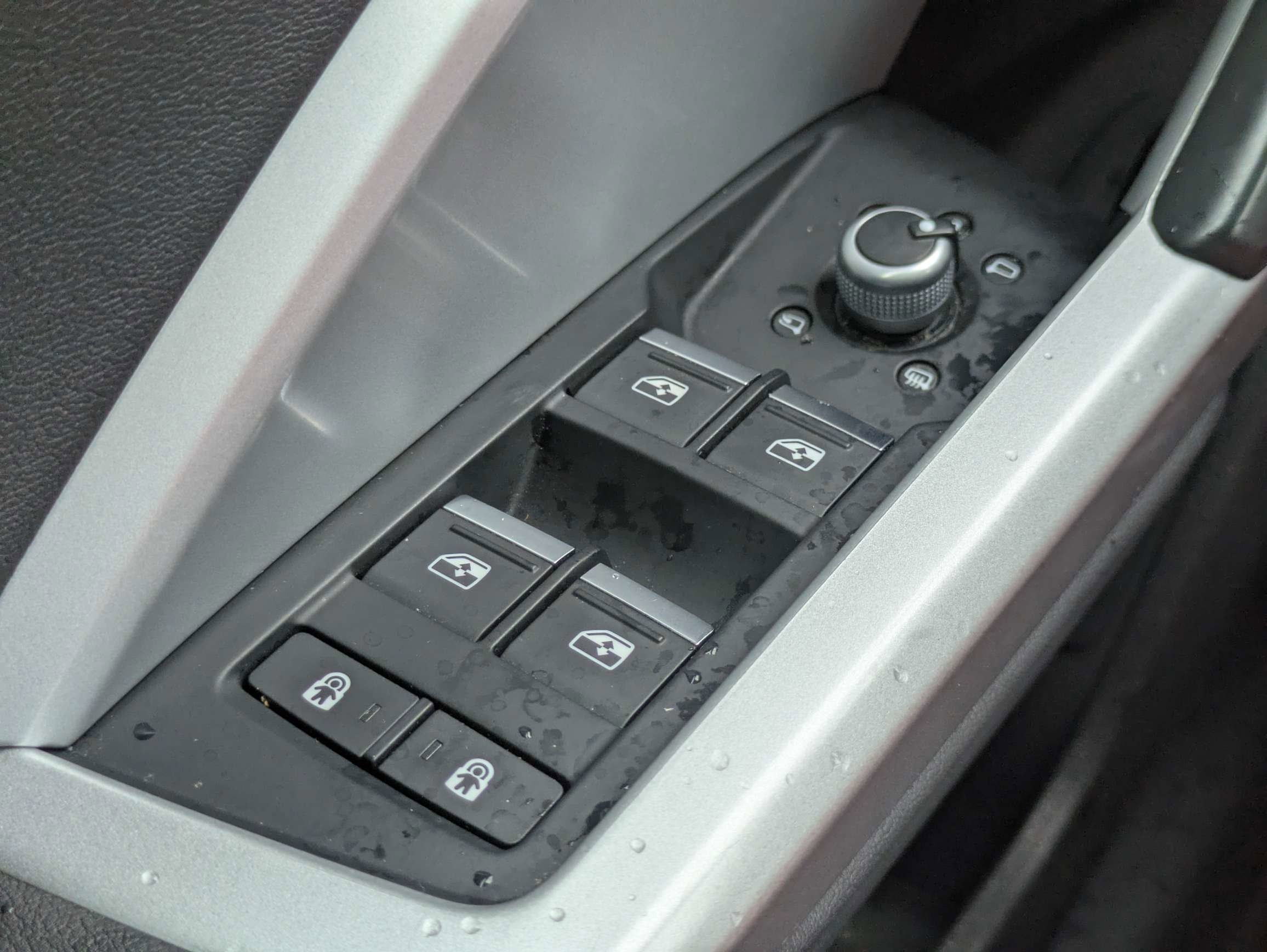 Used 2022 Black Audi Premium Plus image 23