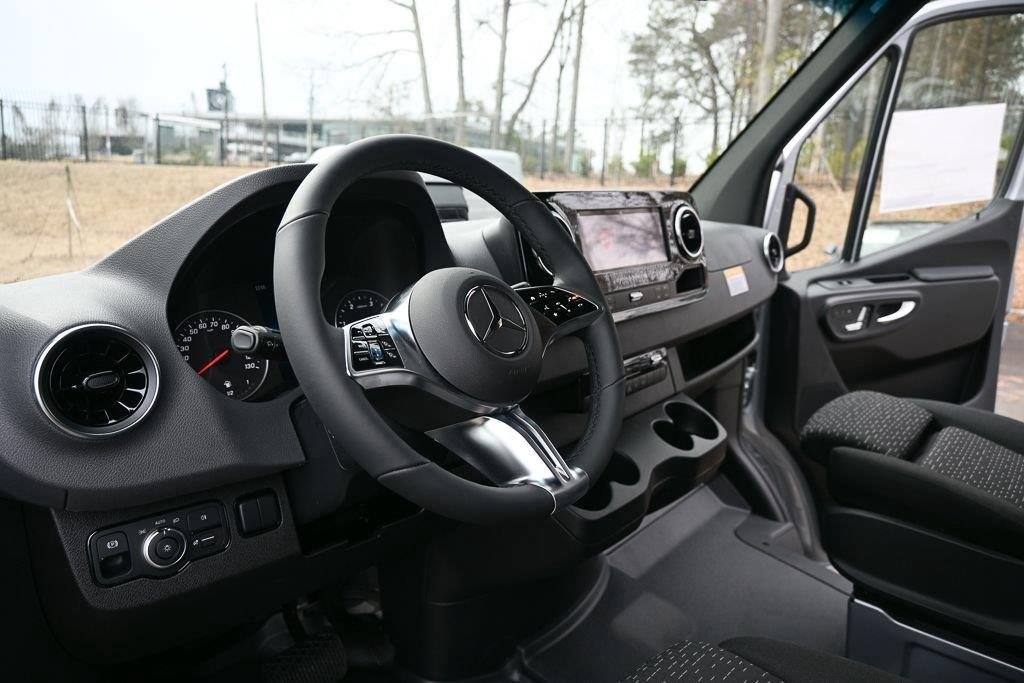 Used 2026 high-tech silver metallic Mercedes-Benz 2500 High Roof I4 Diesel HO 170" AWD image 7