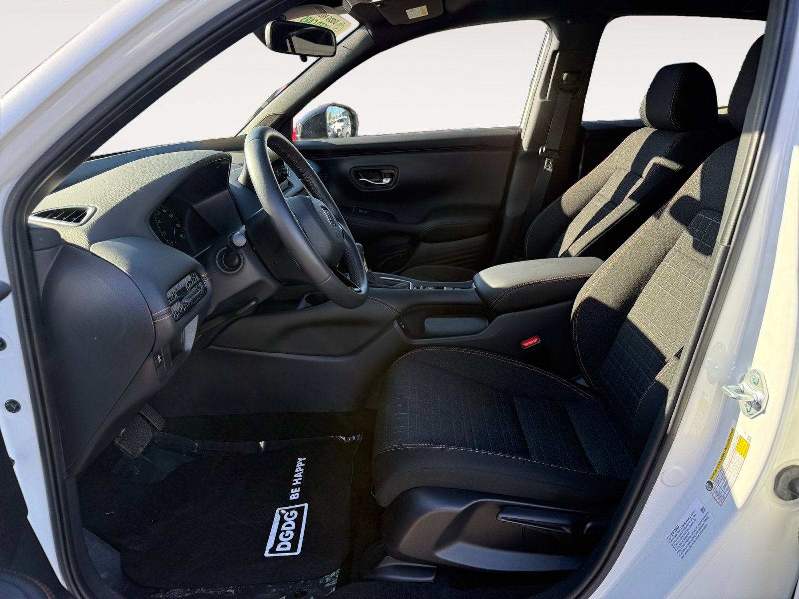 Used 2024 Platinum White Pearl Honda Sport image 10
