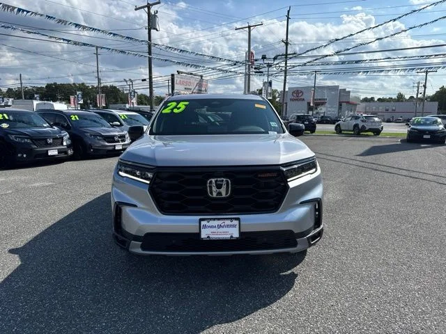 Used 2025 Lunar Silver Metallic Honda TrailSport image 2