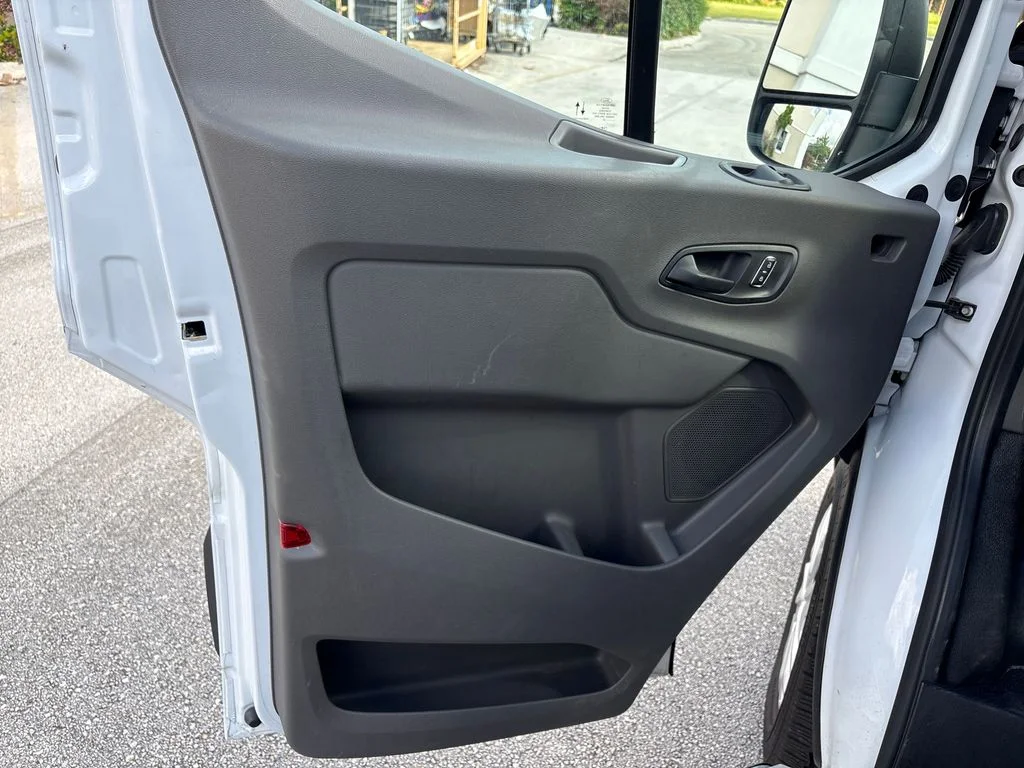 Certified Used 2025 White Ford Base image 25