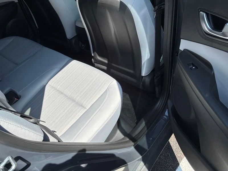 Used 2023 Gray Hyundai SEL image 8