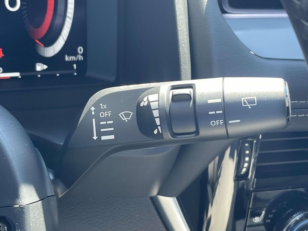 New 2026 Gray Nissan Platinum image 25