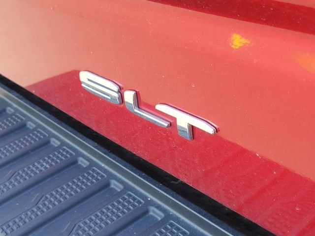 Used 2022 Red GMC SLT image 26