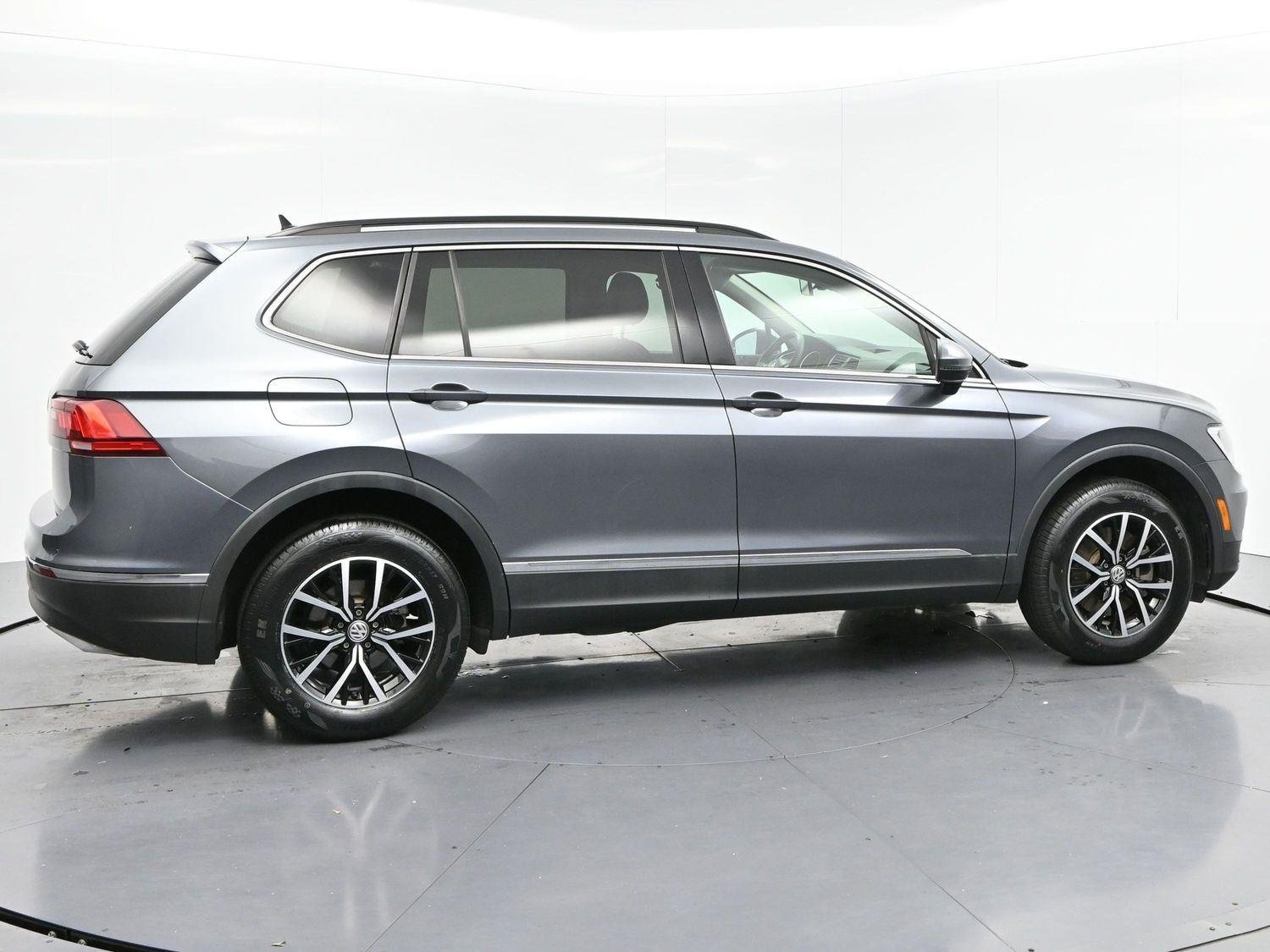 Used 2021 Platinum Gray Metallic Volkswagen SE image 8