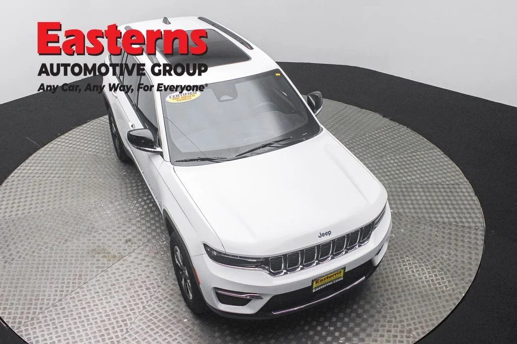 Used 2024 White Jeep 4xe image 3