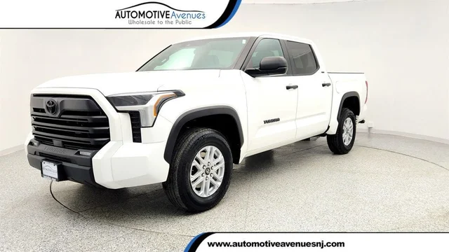 2025 Toyota Tundra 4WD SR5 CrewMax 5.5' Bed