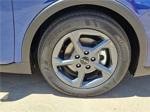 New 2026 Blue KIA LXS (IVT) image 5