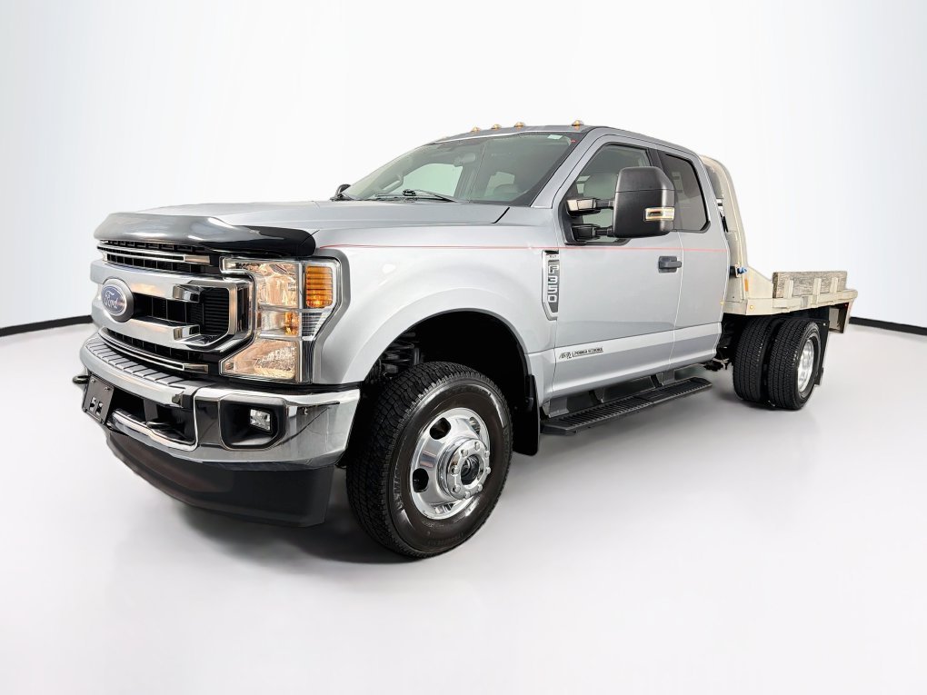 Used 2022 Silver Ford XLT image 3