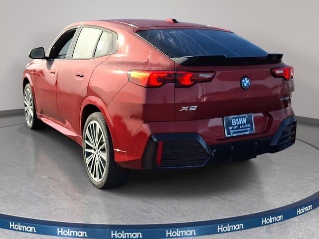 New 2026 Vegas Red Metallic BMW xDrive28i image 6