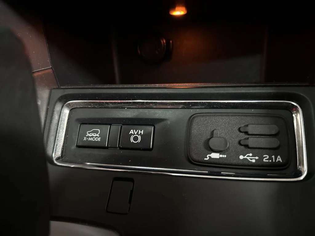 Used 2021 Gray Metallic Subaru Limited image 33