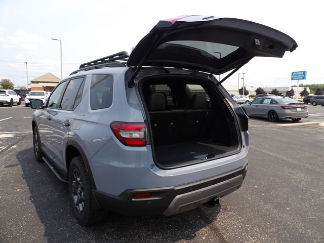 New 2026 Sonic Gray Pearl Honda TrailSport image 11