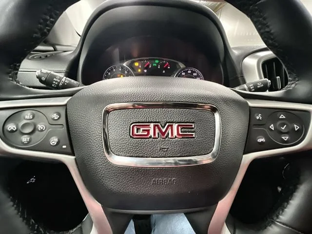 2023 GMC Terrain SLT - Photo 11