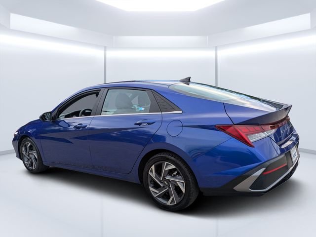 Used 2025 Blue Hyundai SEL Convenience image 6
