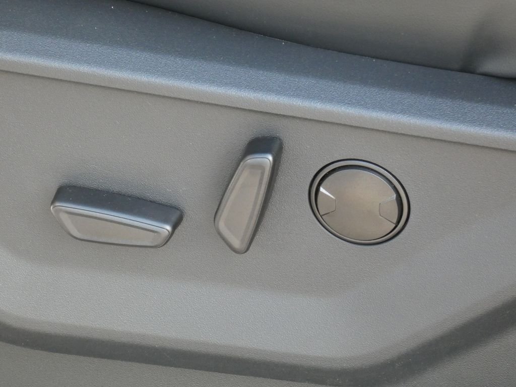 New 2026 Marsh Gray Ford Platinum® image 6