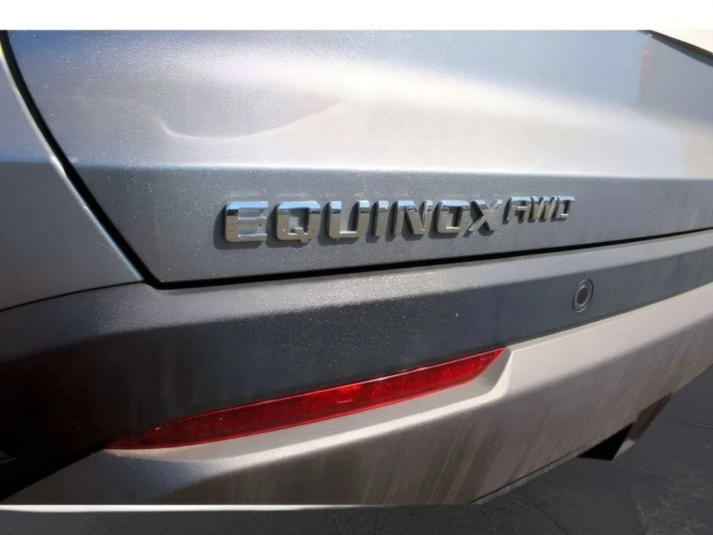 Used 2025 Sterling Gray Metallic Chevrolet AWD LT image 11