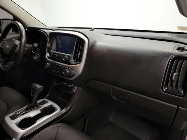 Used 2018 SILVER ICE METALLIC Chevrolet 2WD LT image 28