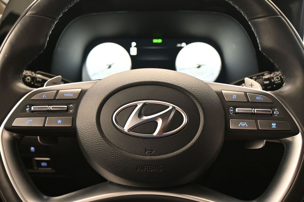 Used 2023 White Hyundai Calligraphy image 17