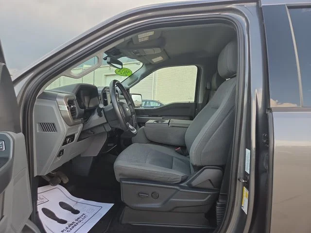 Used 2024 Gray Ford XLT image 10