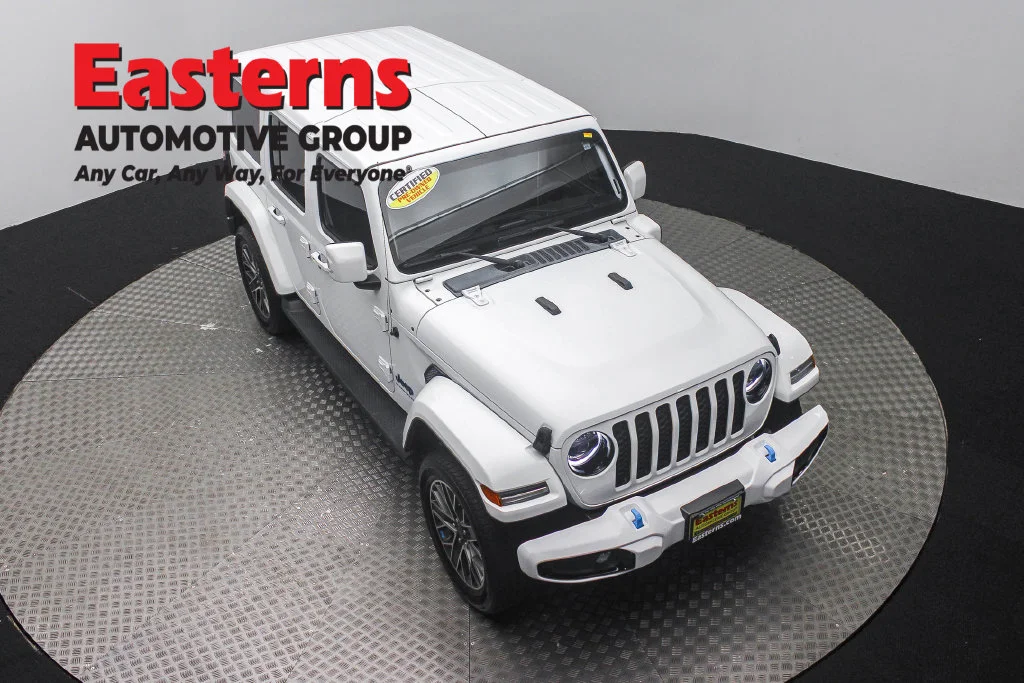 Used 2023 White Jeep Sahara 4xe image 3
