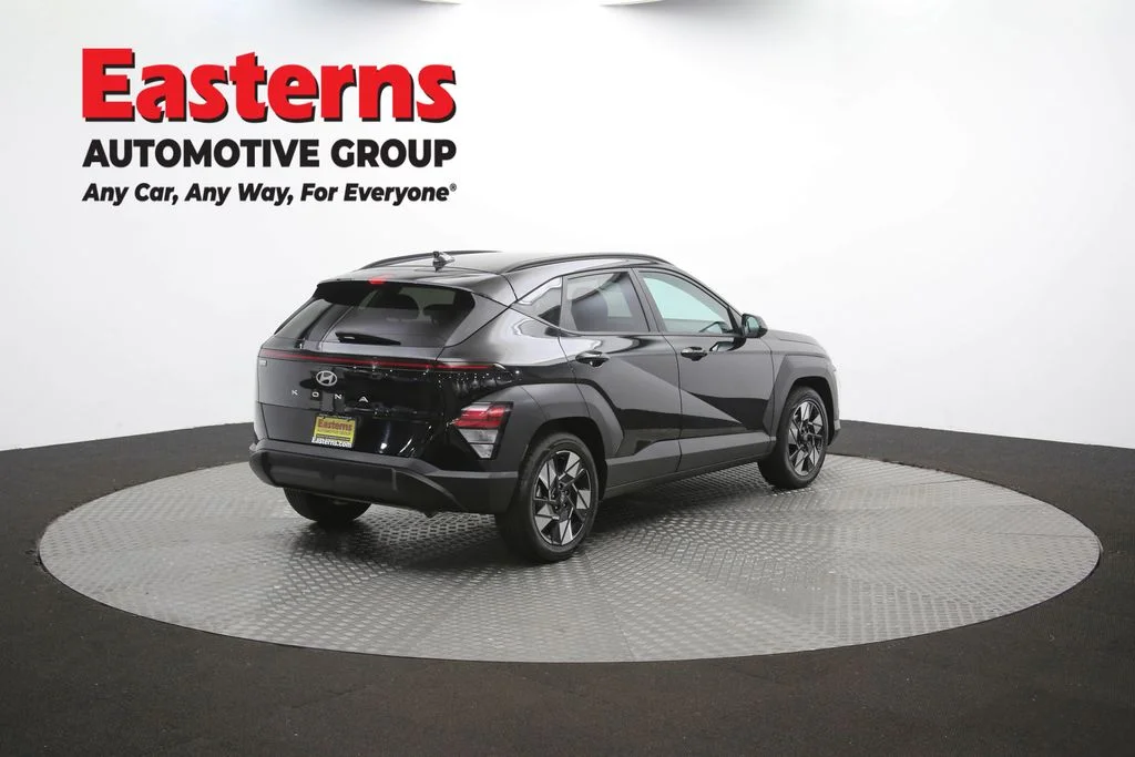 Used 2024 Black Hyundai SEL image 50