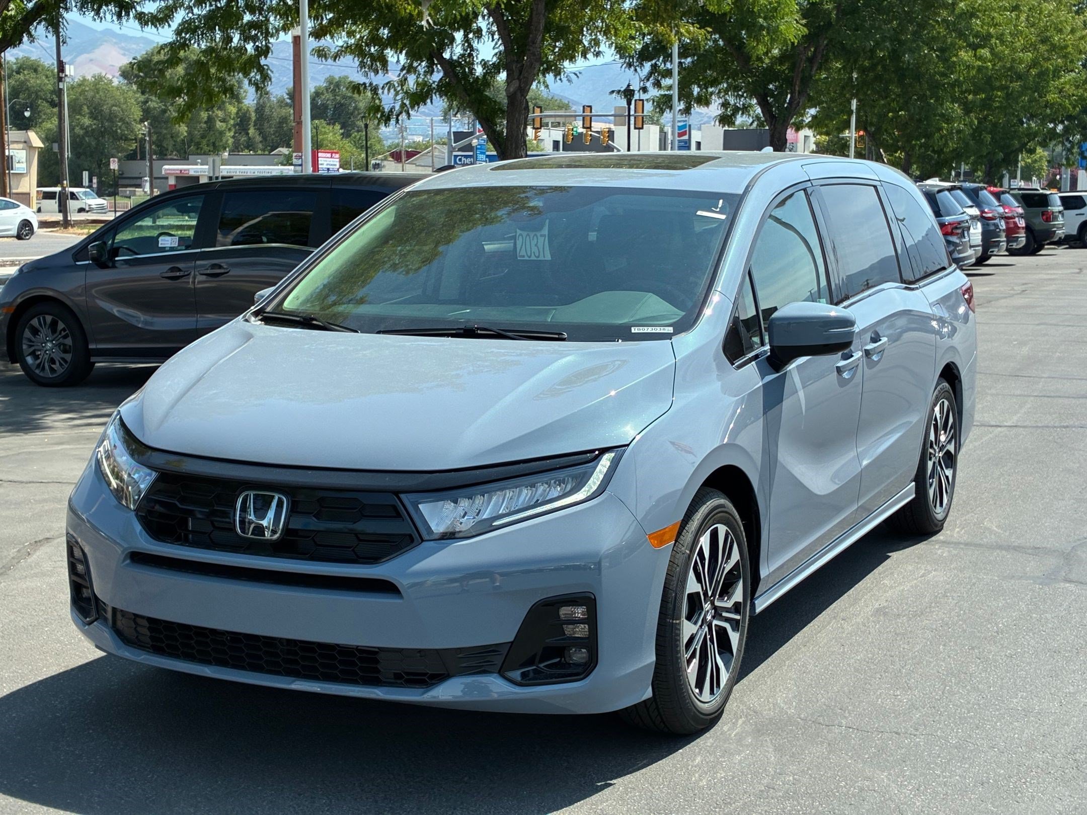 New 2026 Sonic Gray Pearl Honda Elite image 8