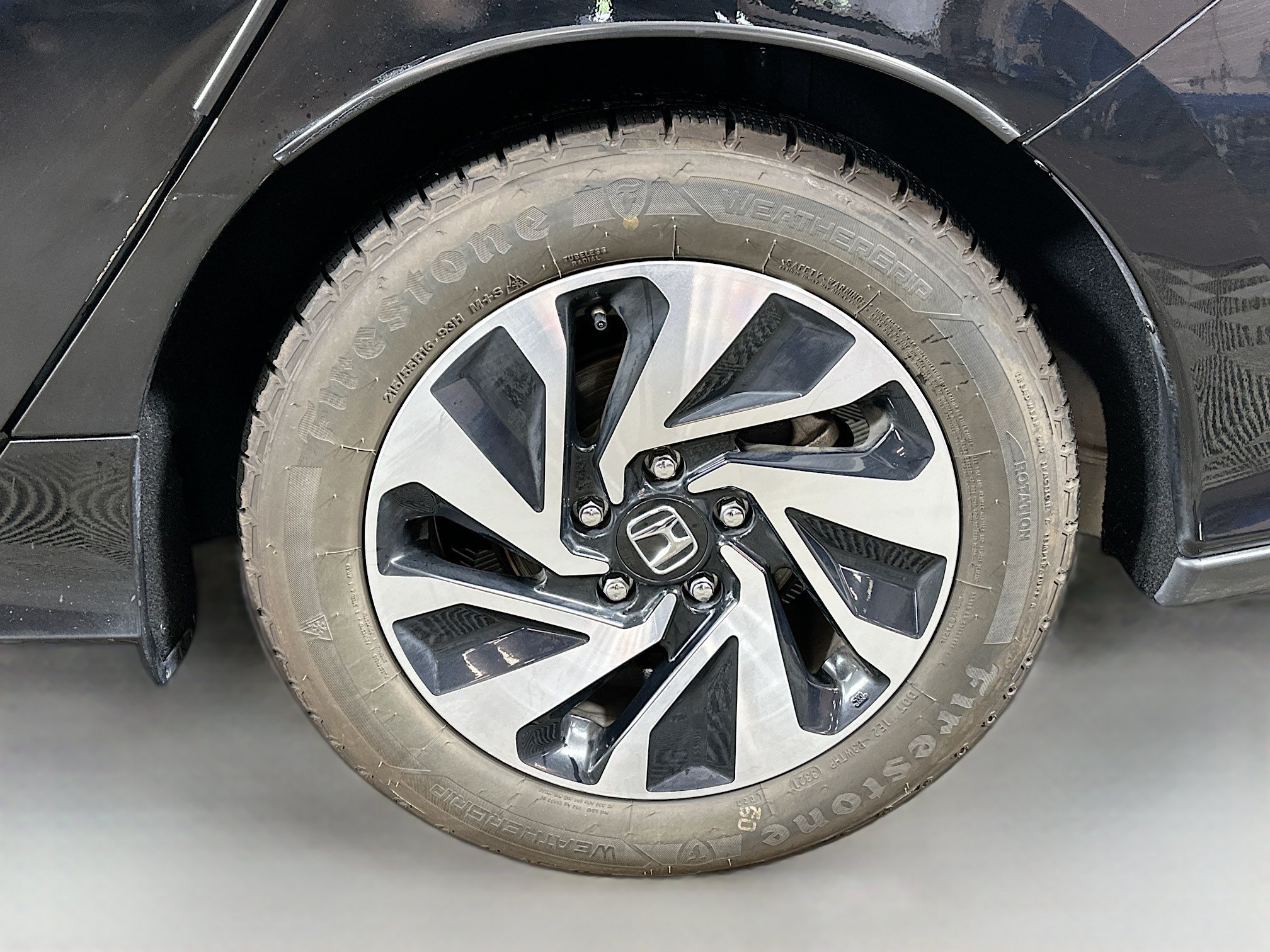 Used 2018 Black Honda LX image 27