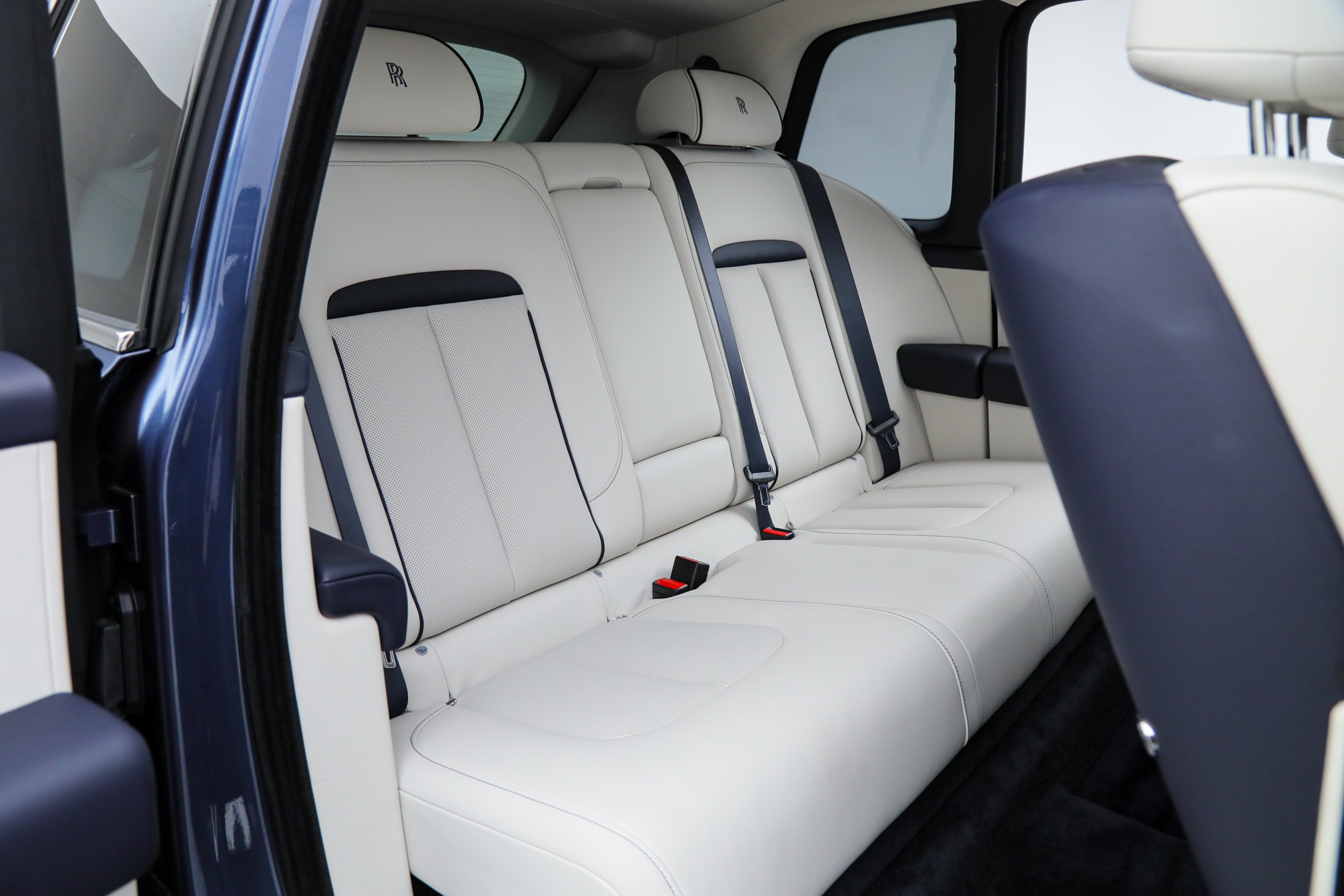Used 2026 Blue Rolls-Royce  image 22