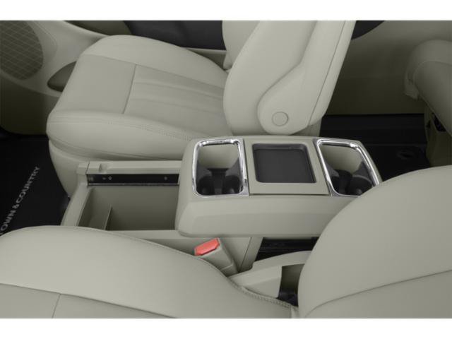 Used 2015 Cashmere/Sandstone Pearlcoat Chrysler Touring image 18